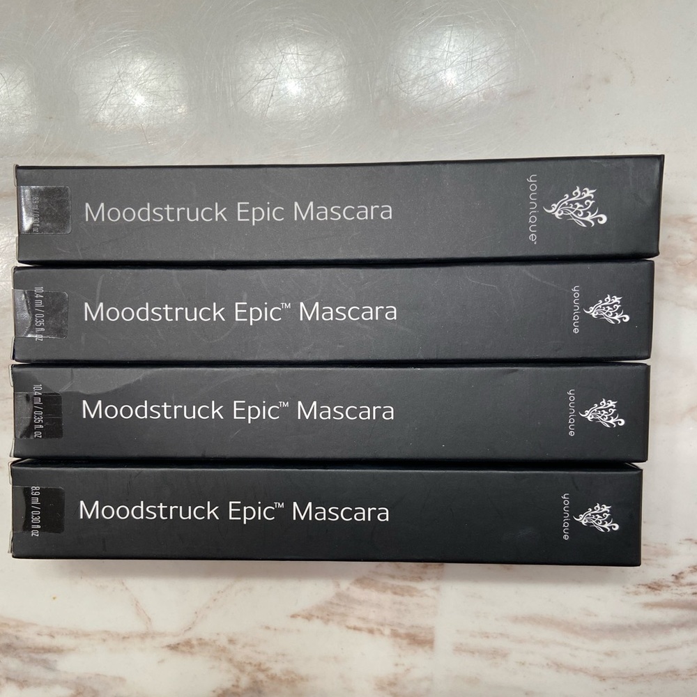 Younique mascara